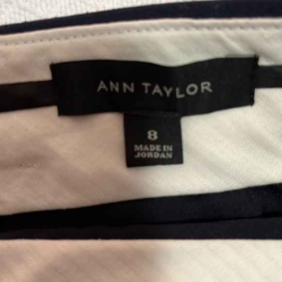 Ann Taylor navy blue size 8 skirt - Picture 4 of 4